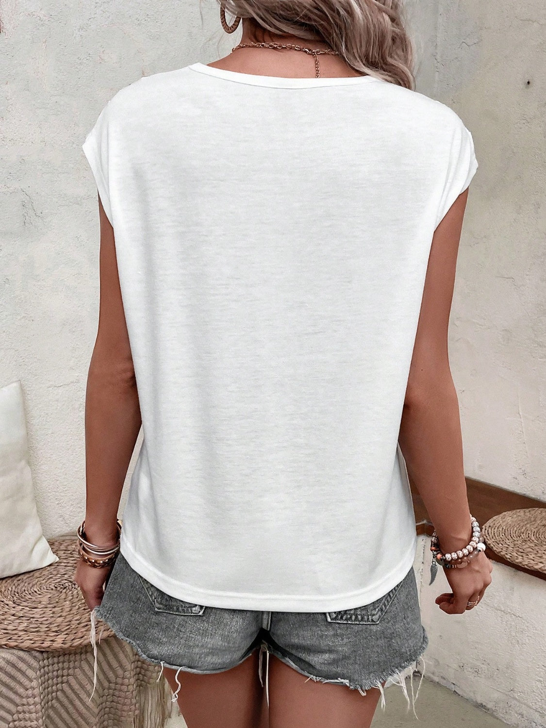 Lace Detail Round Neck Tank - XathletiX