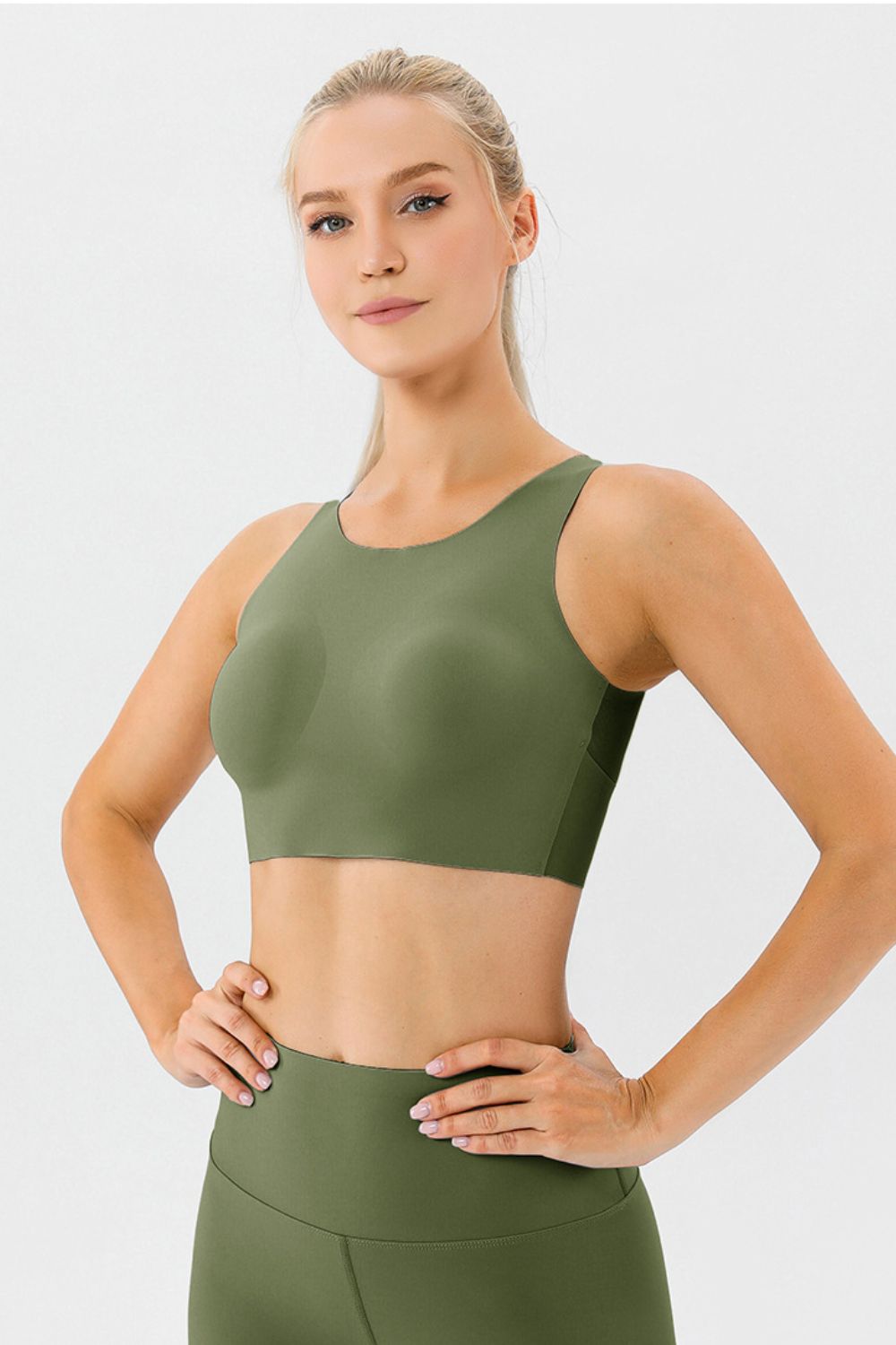 Round Neck Wide Strap Active Bra - XathletiX