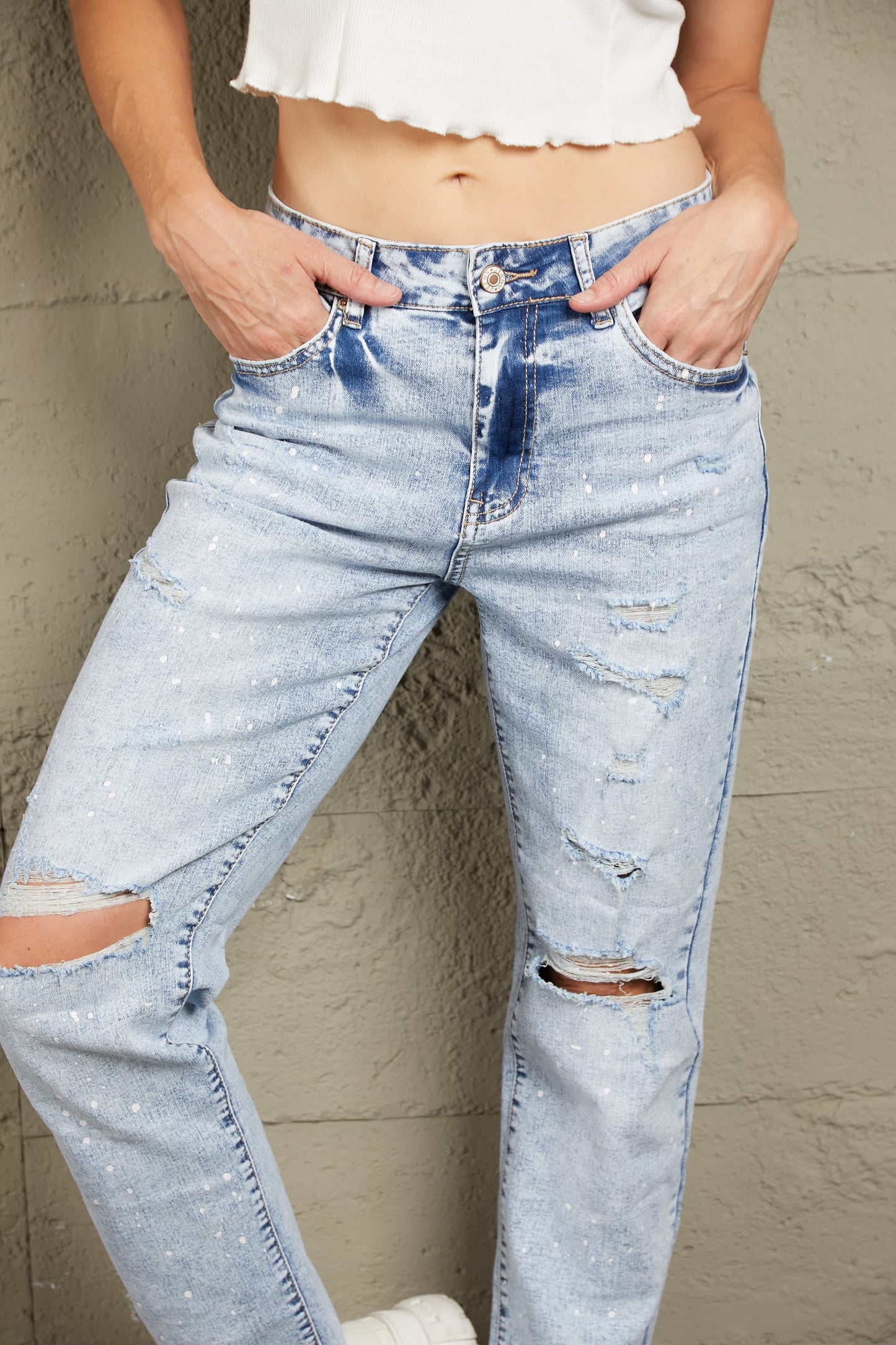 Baeful Splatter Distressed Acid Wash Jeans with Pockets